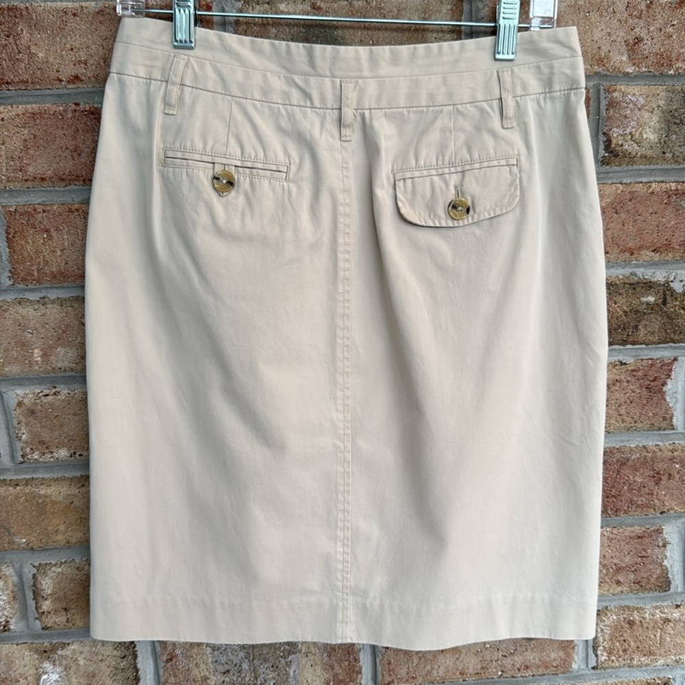 Banana Republic Factory khaki skirt, size 4 - Picture 2 of 8